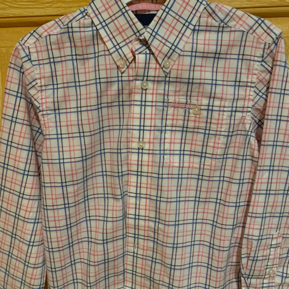 Boys Wrangler button up shirts
